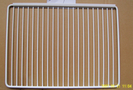 Refrigerator shelf