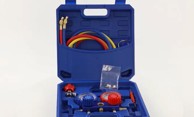 Manifold gauge