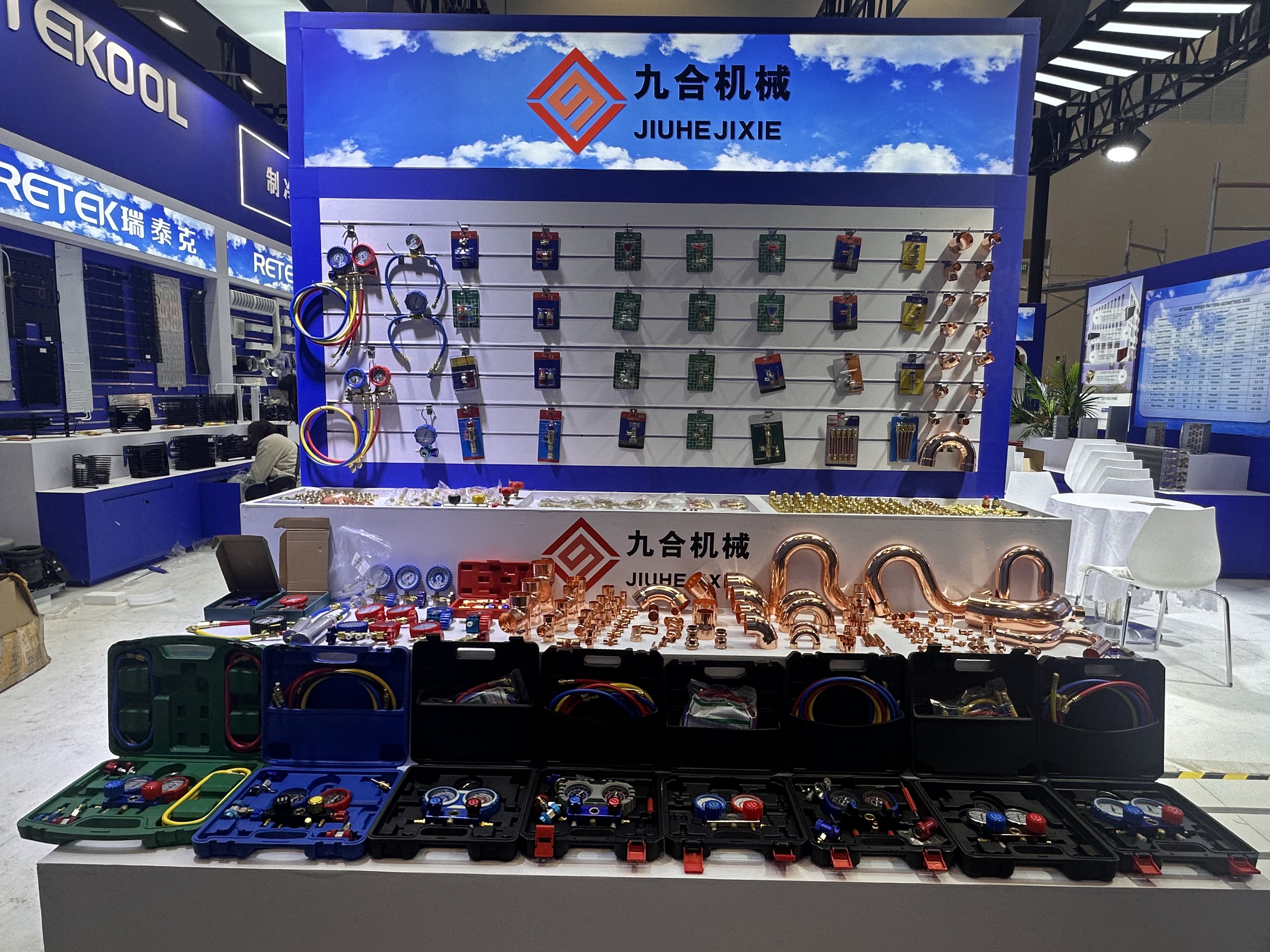 manifold gauge, copper nuts, access valve, copper pipe fittings and so on.